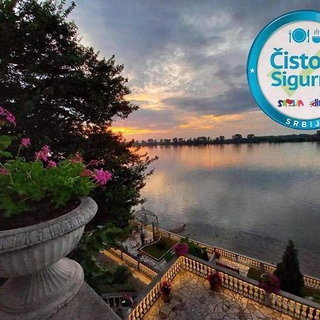 Vila Jugovo S สเมเดเรโว ภายนอก รูปภาพ